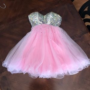 Sweetheart strapless prom dress